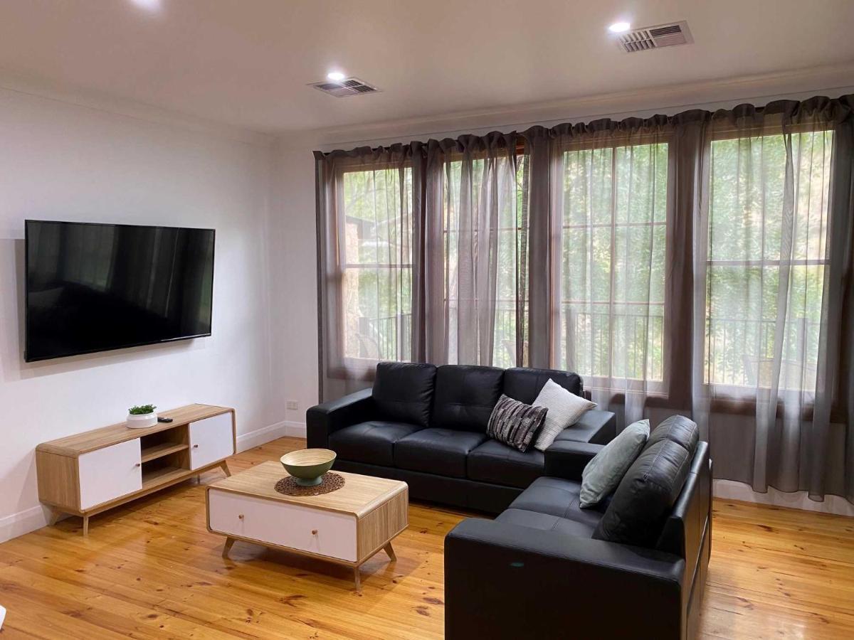 فندق Adelaide Brownhill Creek Tourist Park المظهر الخارجي الصورة