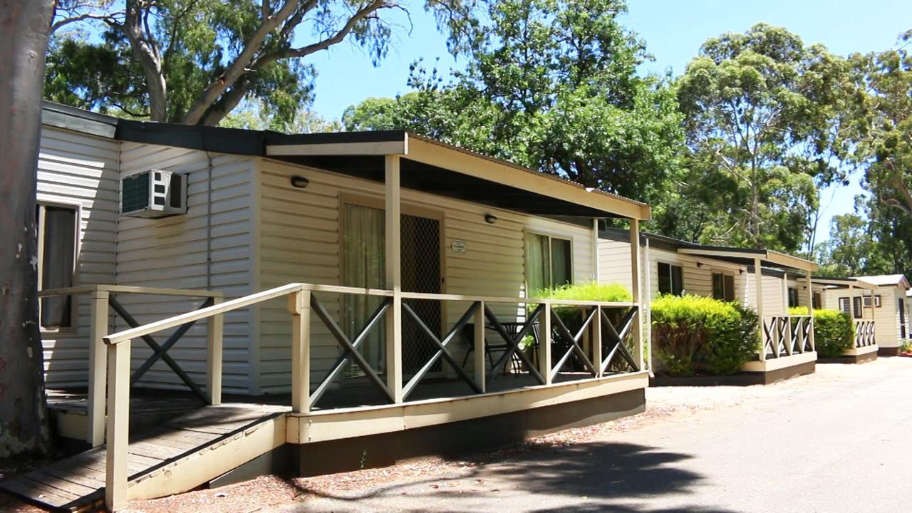 فندق Adelaide Brownhill Creek Tourist Park المظهر الخارجي الصورة