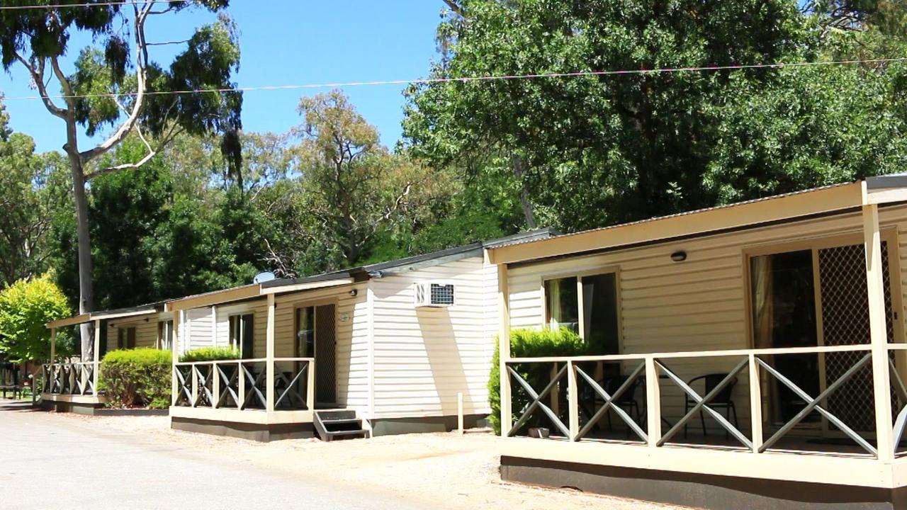 فندق Adelaide Brownhill Creek Tourist Park المظهر الخارجي الصورة