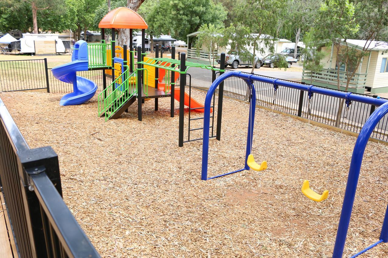 فندق Adelaide Brownhill Creek Tourist Park المظهر الخارجي الصورة